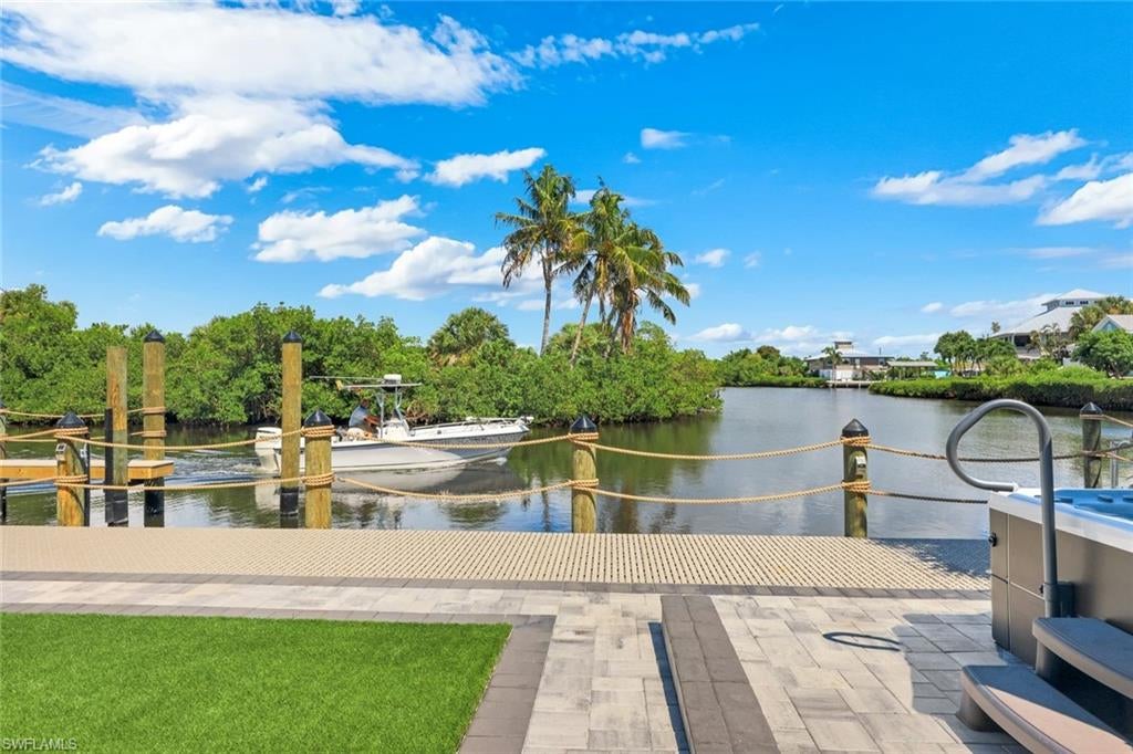 KNIGHTS BOKEELIA ISLE - Residential