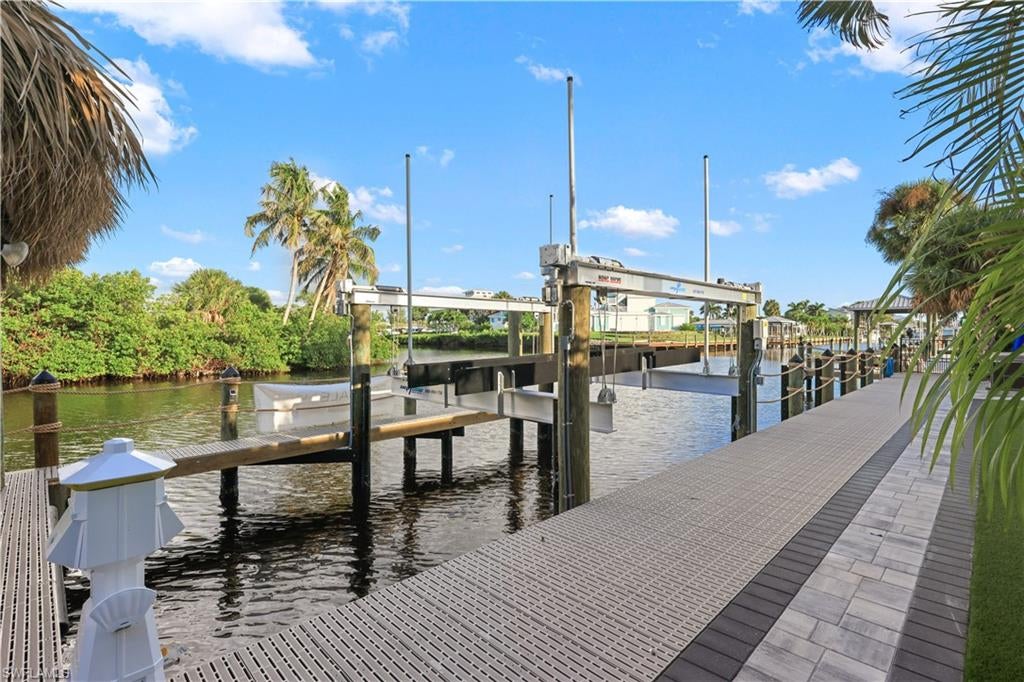 KNIGHTS BOKEELIA ISLE - Residential