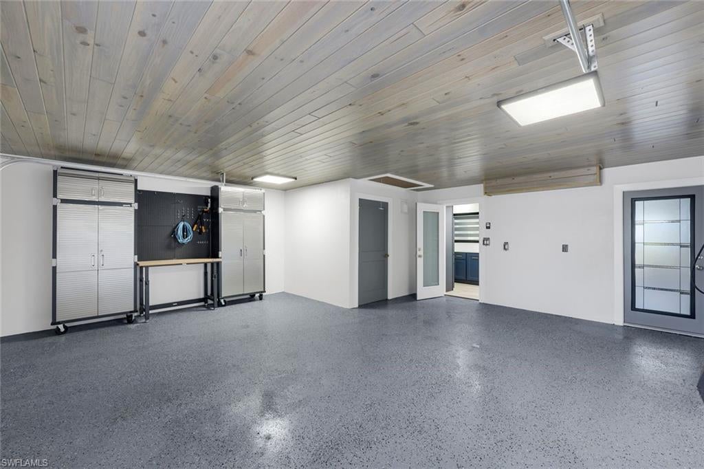 KNIGHTS BOKEELIA ISLE - Residential