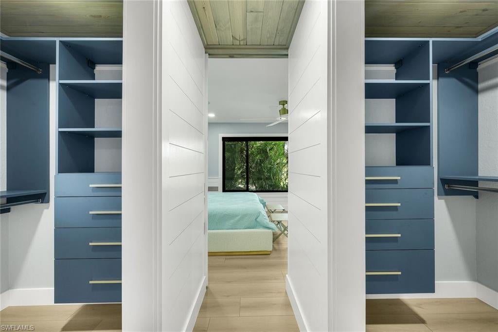 KNIGHTS BOKEELIA ISLE - Residential