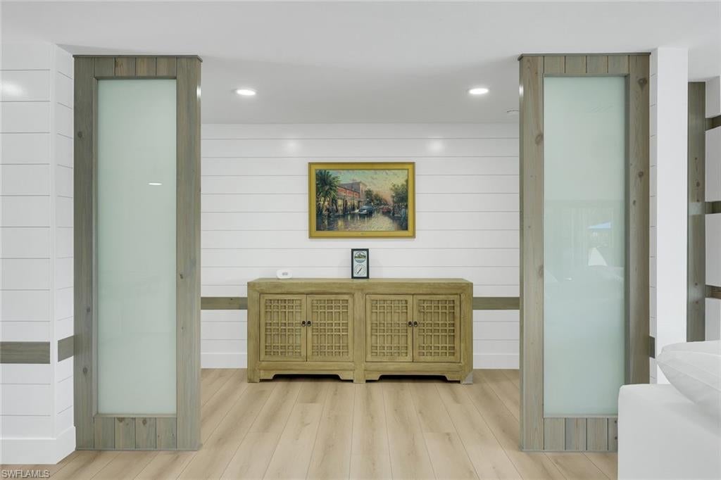 KNIGHTS BOKEELIA ISLE - Residential