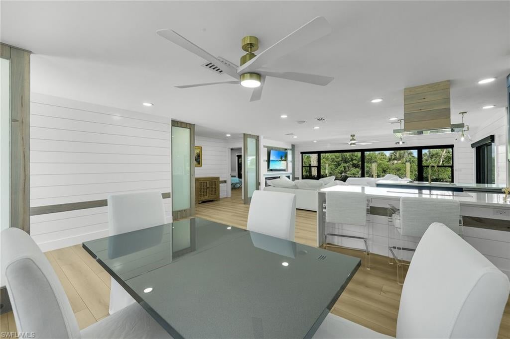 KNIGHTS BOKEELIA ISLE - Residential