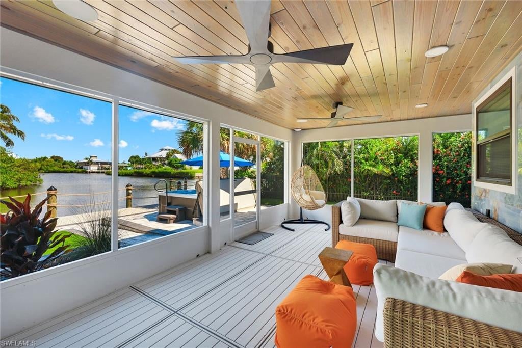 KNIGHTS BOKEELIA ISLE - Residential