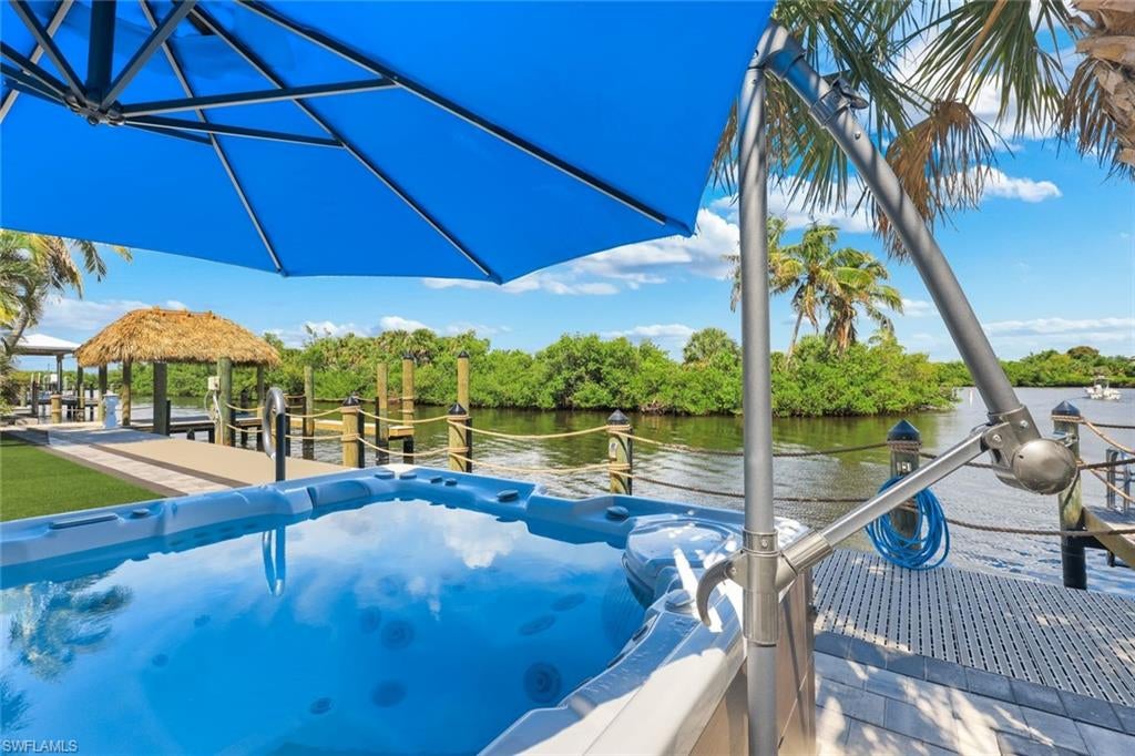 KNIGHTS BOKEELIA ISLE - Residential