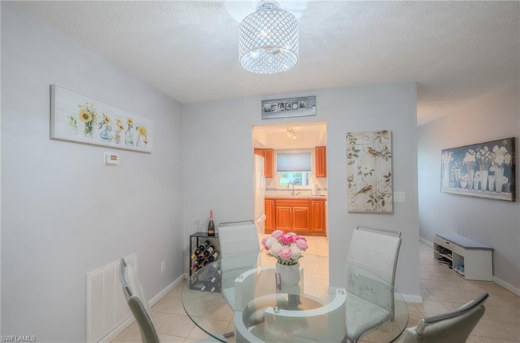 NEPTUNE CONDO - Residential