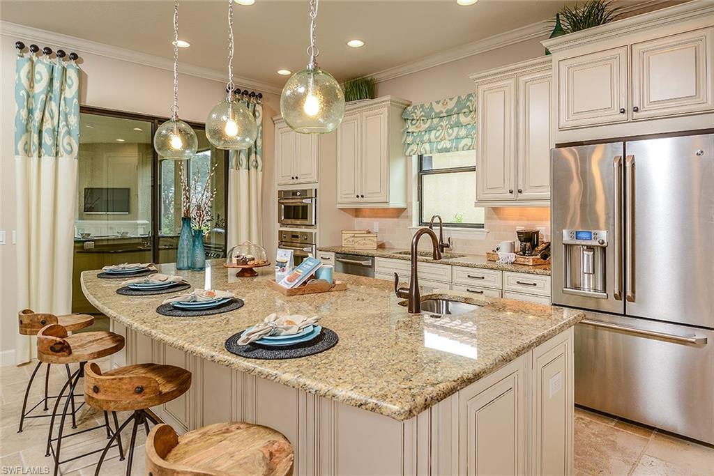 PEBBLE POINTE - Residential