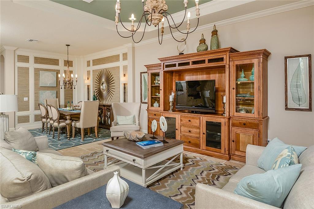 PEBBLE POINTE - Residential