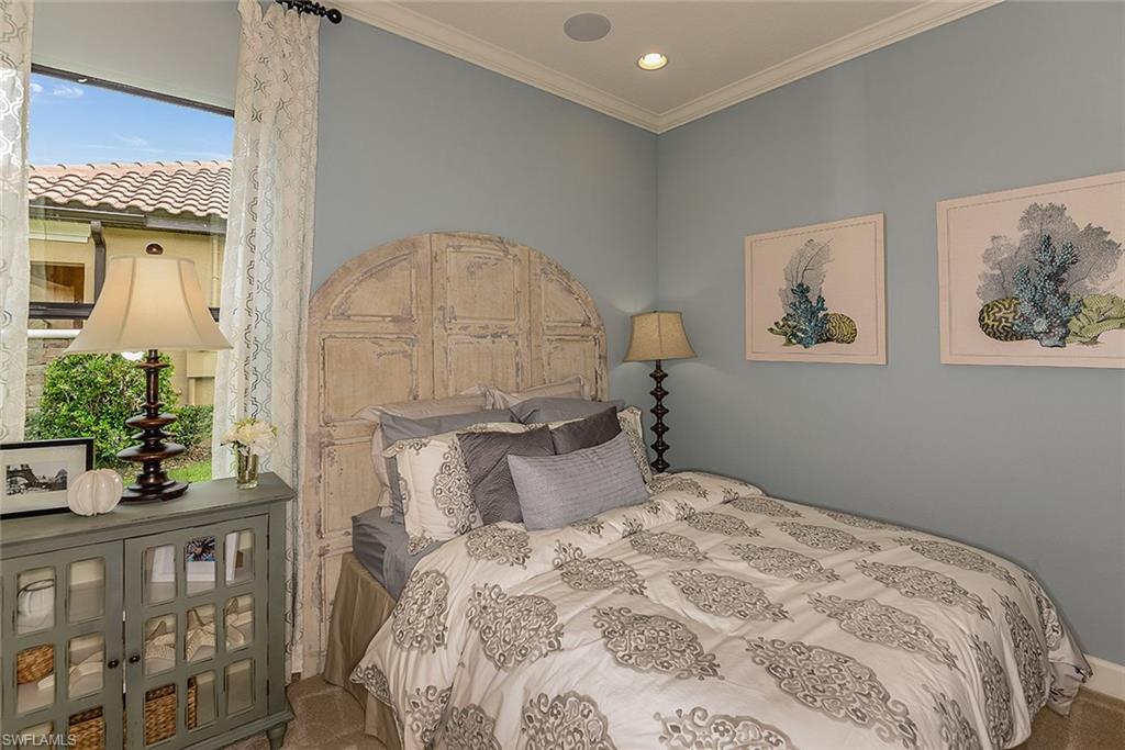 PEBBLE POINTE - Residential