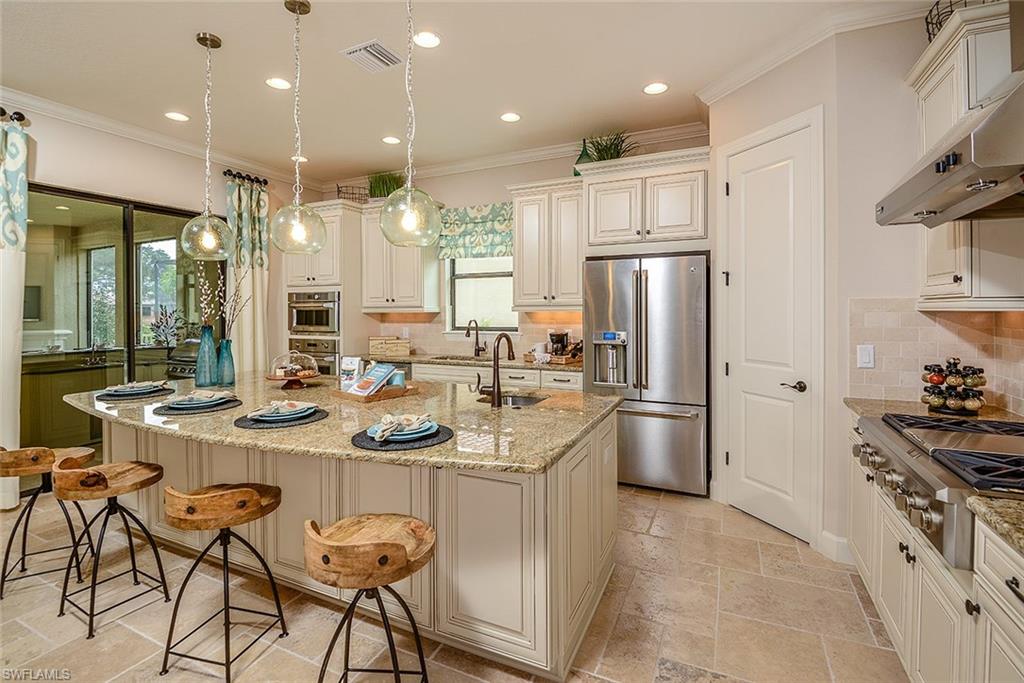 PEBBLE POINTE - Residential