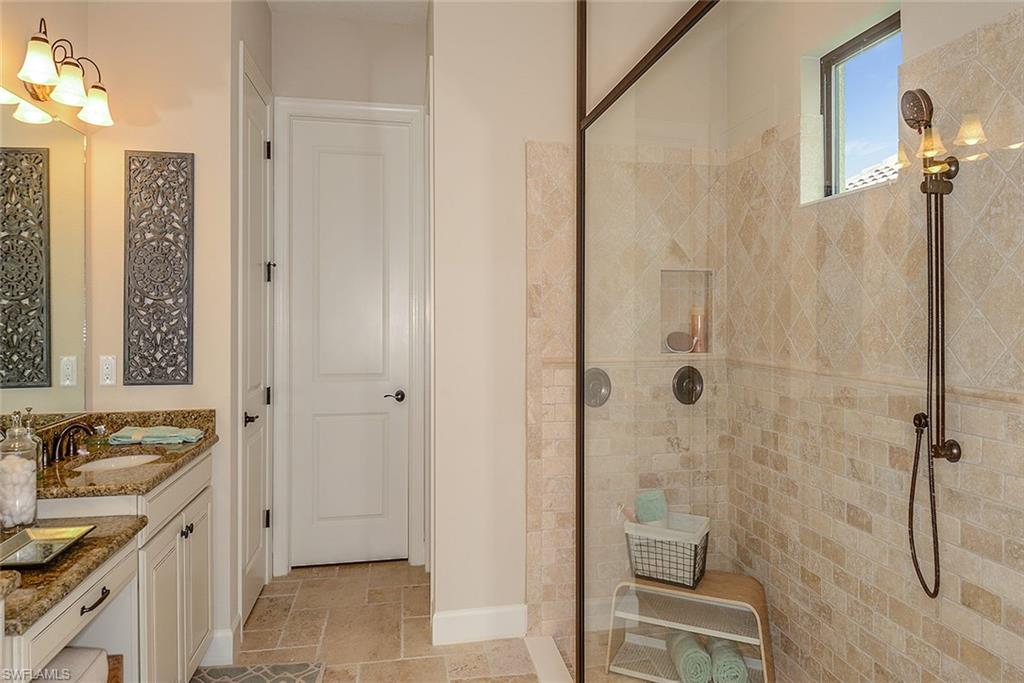 PEBBLE POINTE - Residential