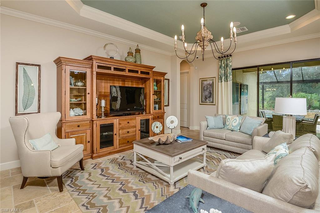 PEBBLE POINTE - Residential