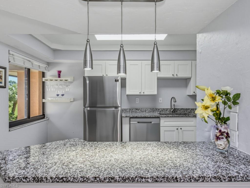 TROPIC SCHOONER APTS - Residential