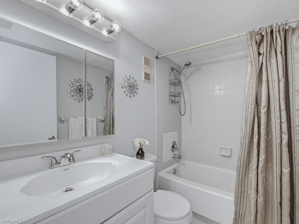 TROPIC SCHOONER APTS - Residential
