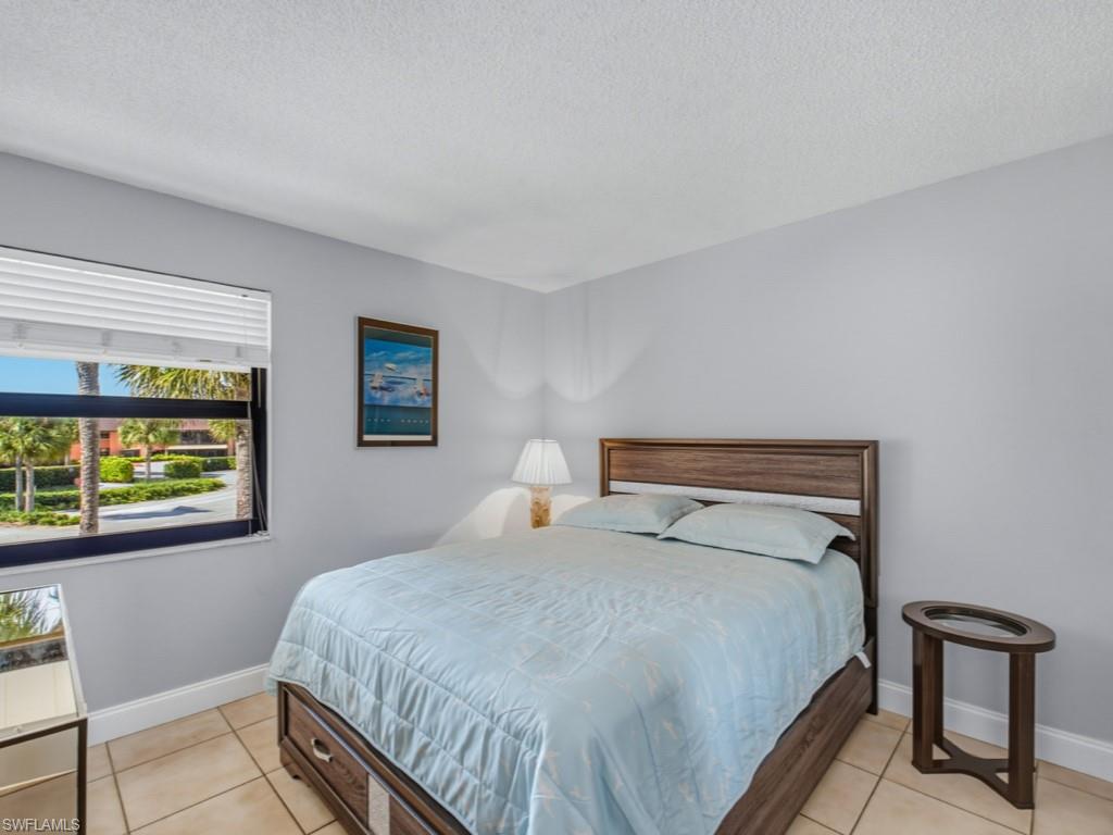 TROPIC SCHOONER APTS - Residential