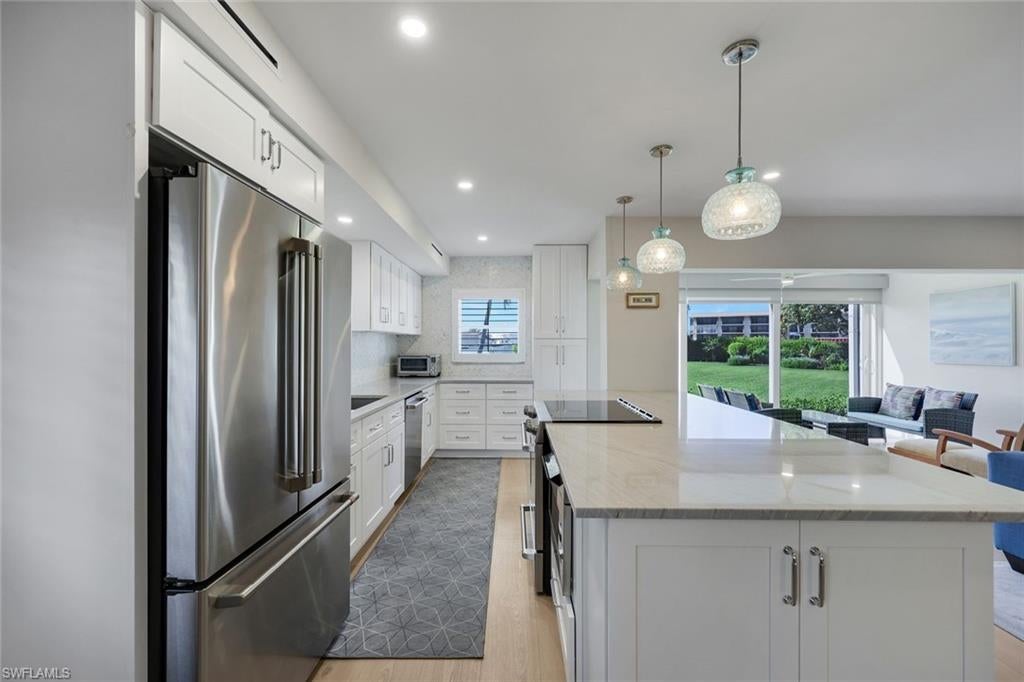 HARBORSIDE GARDENS - Residential Lease
