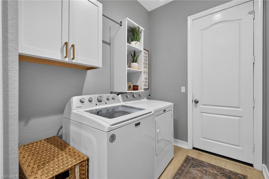 MEADOWLARK ESTATES - Residential