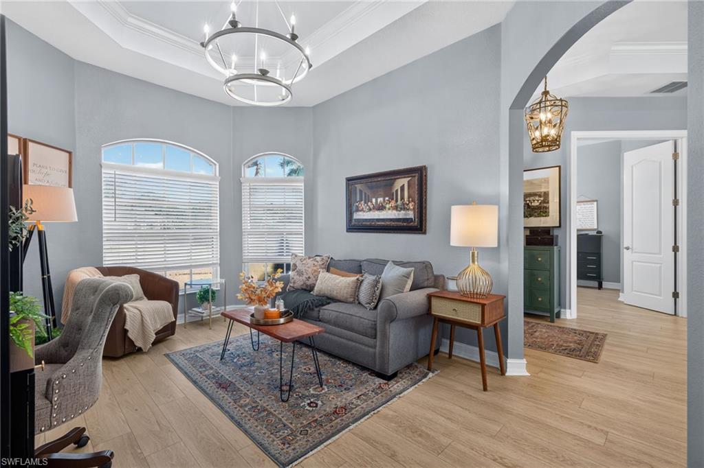 MEADOWLARK ESTATES - Residential