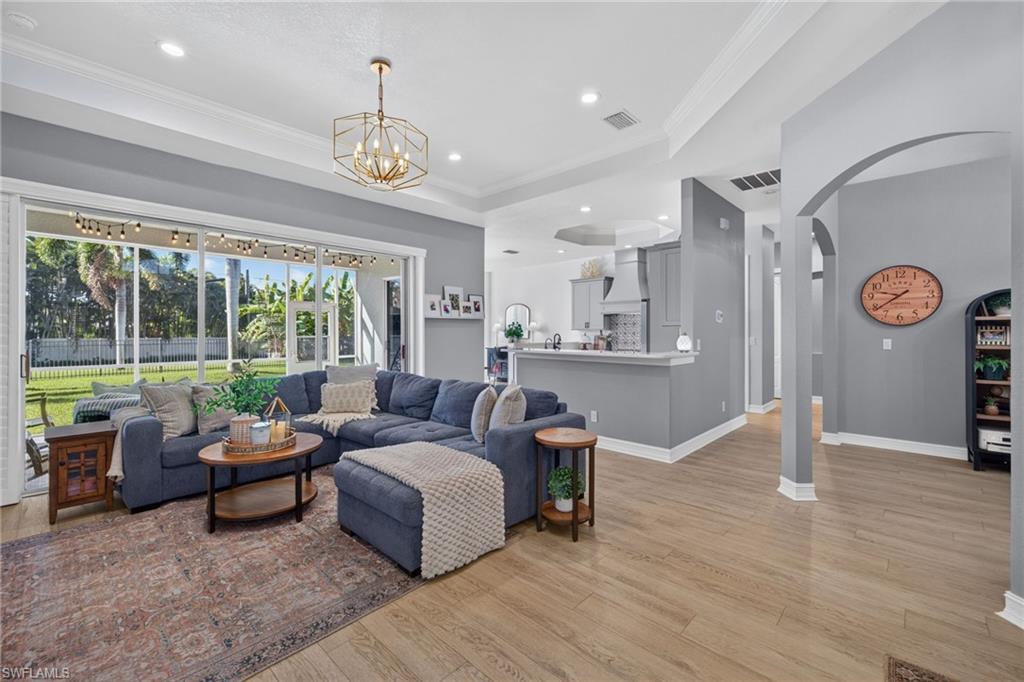 MEADOWLARK ESTATES - Residential