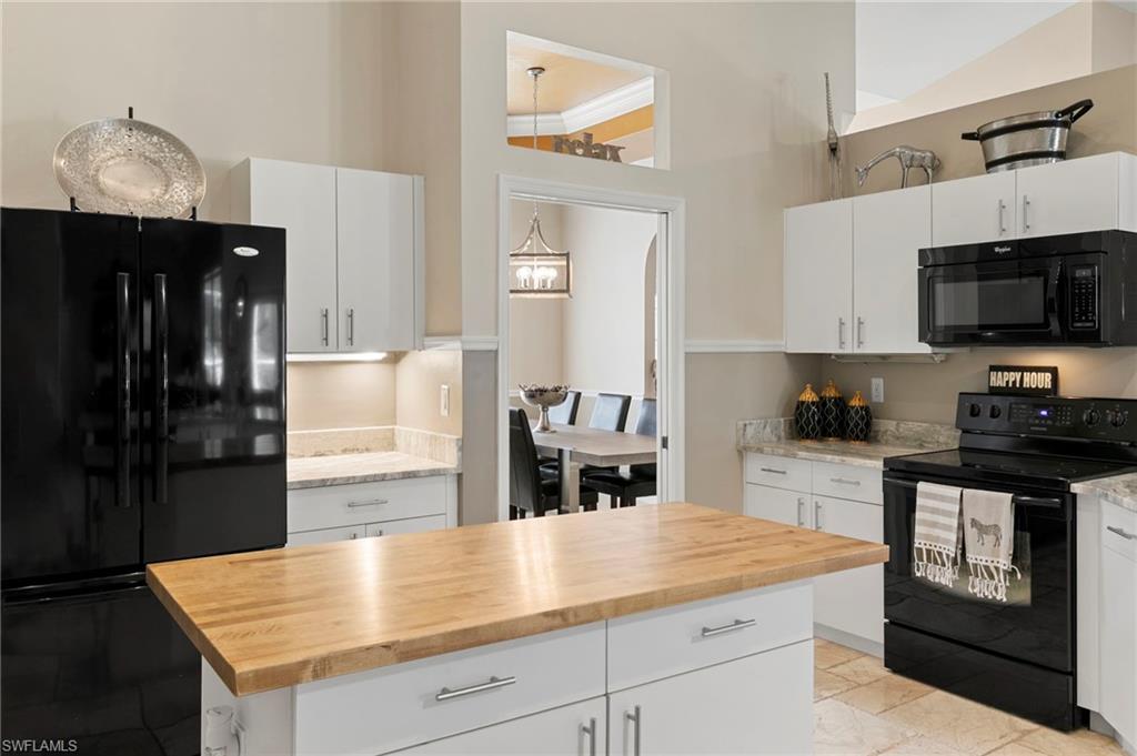 BERKSHIRE LAKES - Residential