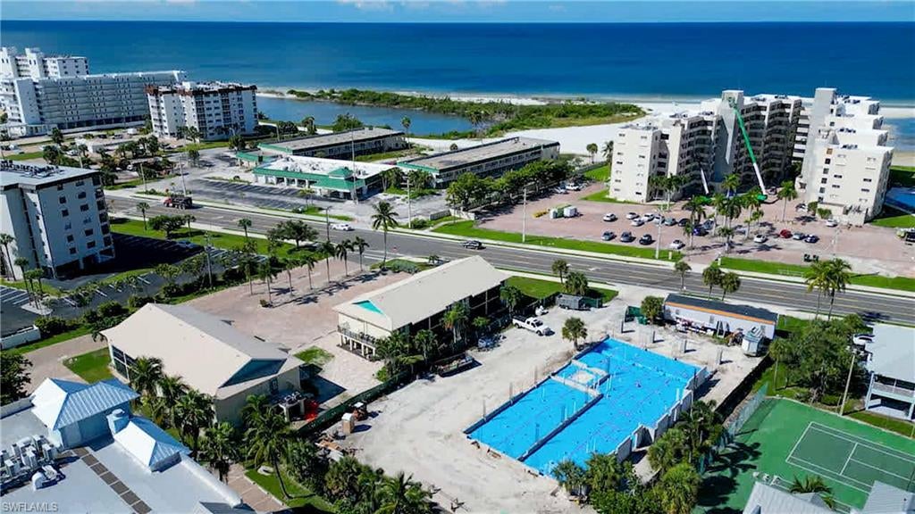 BAC-BAY HEALTH + RACQUET CLUB - Residential