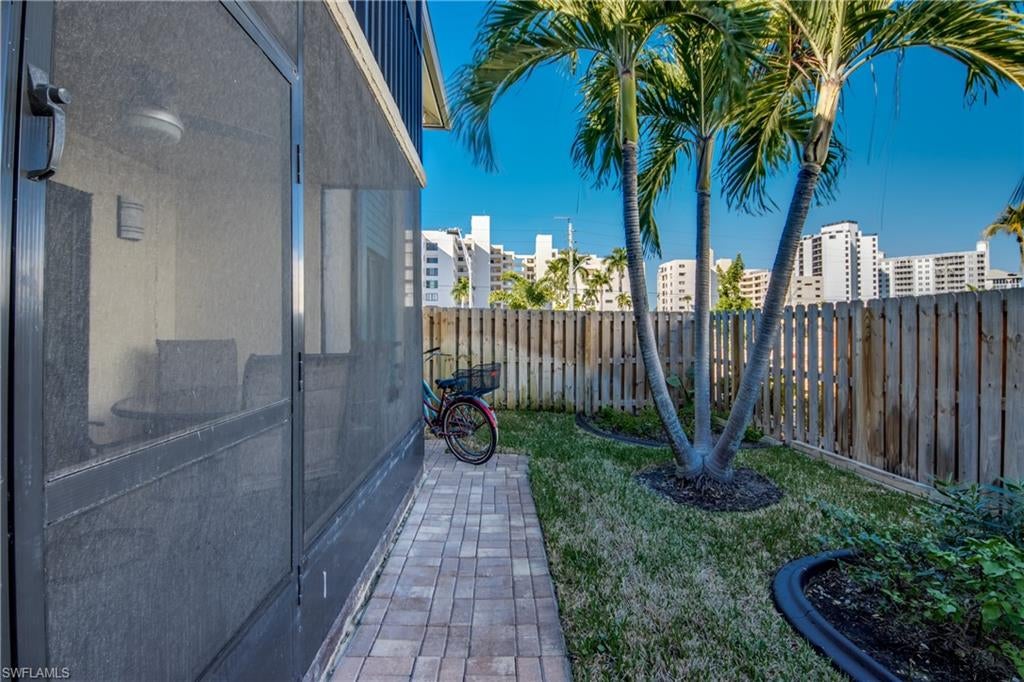 BAC-BAY HEALTH + RACQUET CLUB - Residential