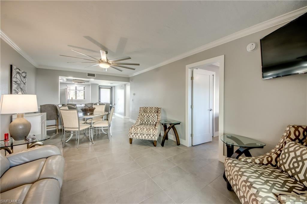 BAC-BAY HEALTH + RACQUET CLUB - Residential