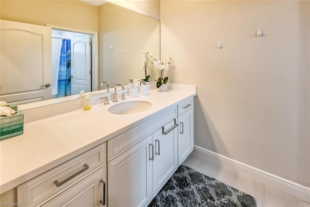 AVALON - Residential Lease