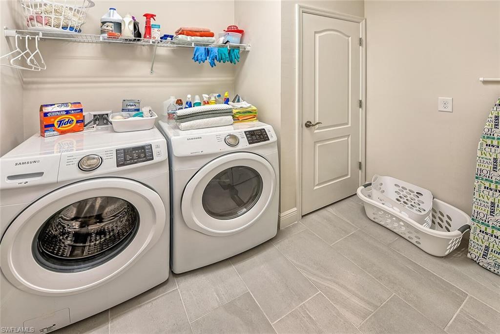 AVALON - Residential Lease