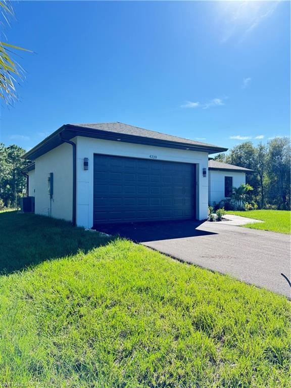 GOLDEN GATE ESTATES - Residential