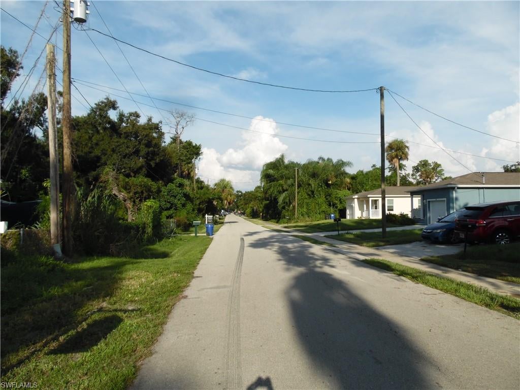 NORTH FORT MYERS - Land