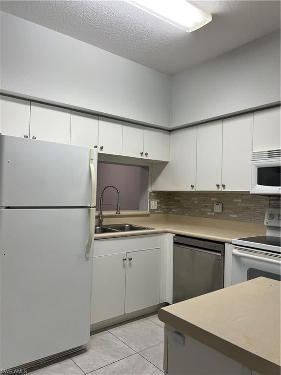 THE COVE AT SIX MILE - Residential Lease