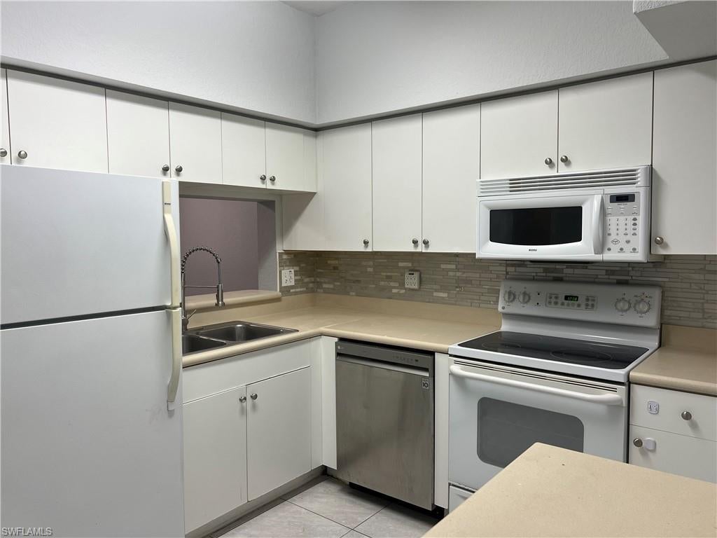 THE COVE AT SIX MILE - Residential Lease