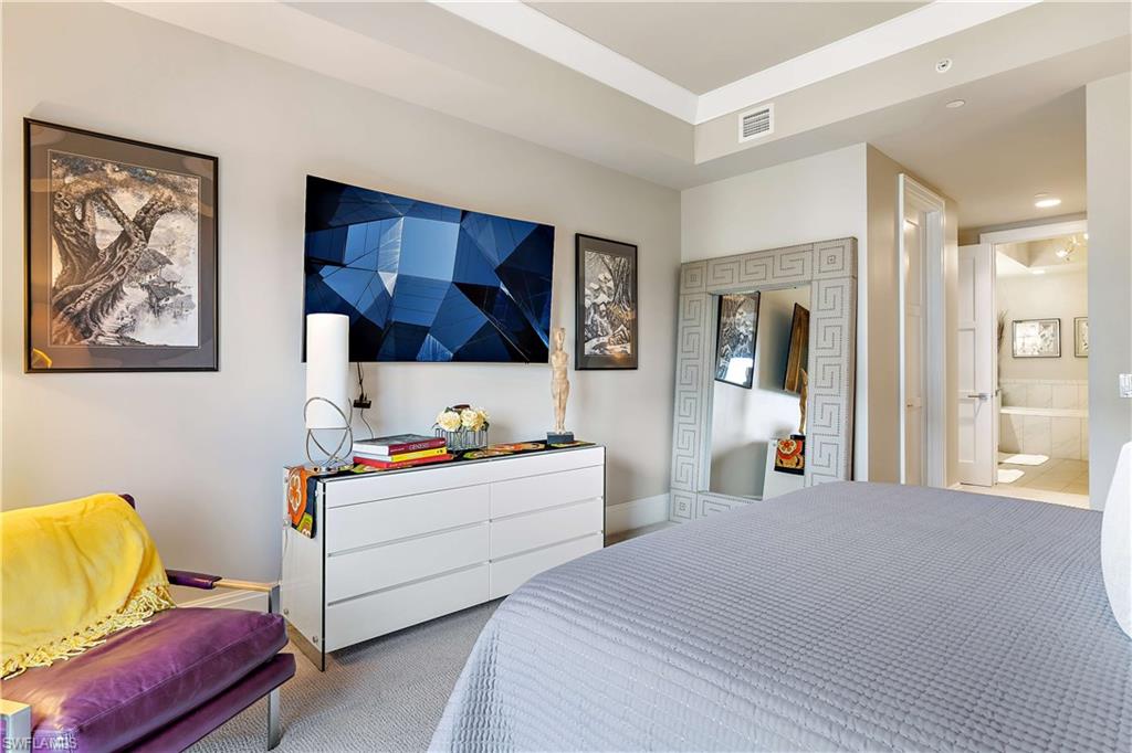 NAPLES SQUARE - Residential Lease