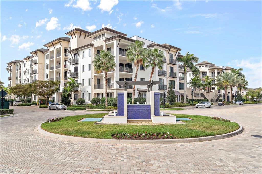 NAPLES SQUARE - Residential Lease