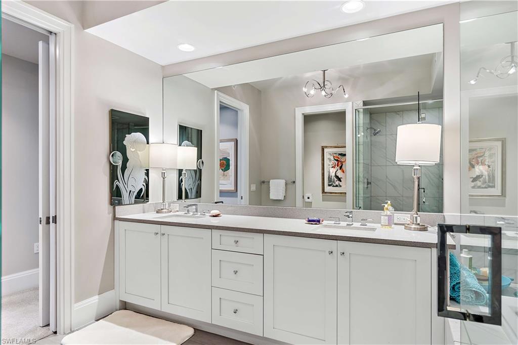 NAPLES SQUARE - Residential Lease