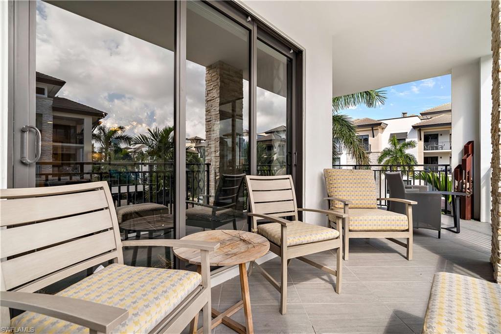 NAPLES SQUARE - Residential Lease