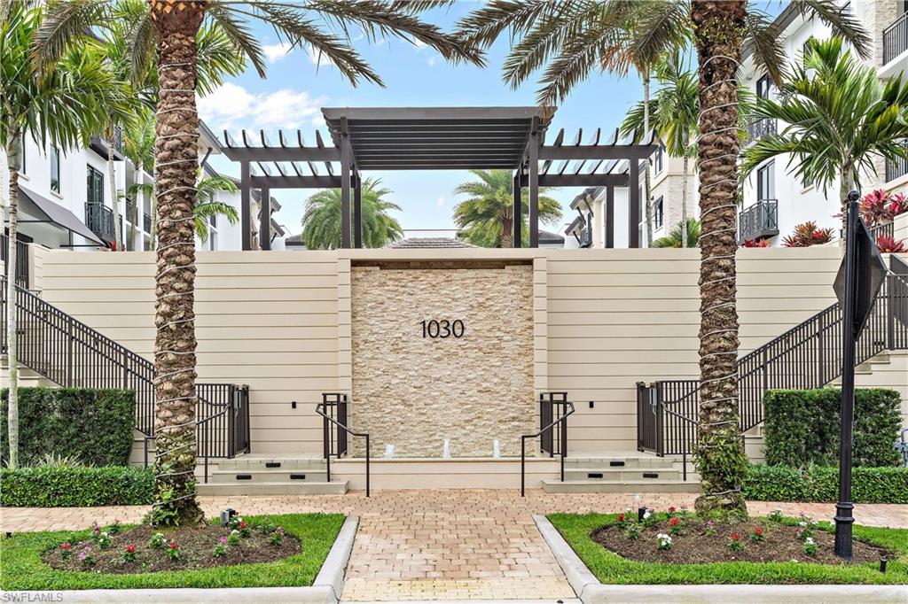 NAPLES SQUARE - Residential Lease