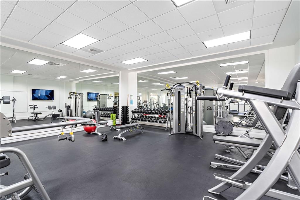 NAPLES SQUARE - Residential Lease