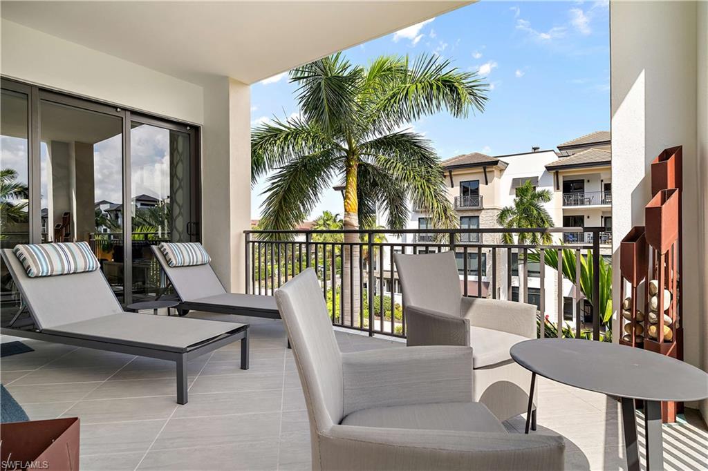 NAPLES SQUARE - Residential Lease