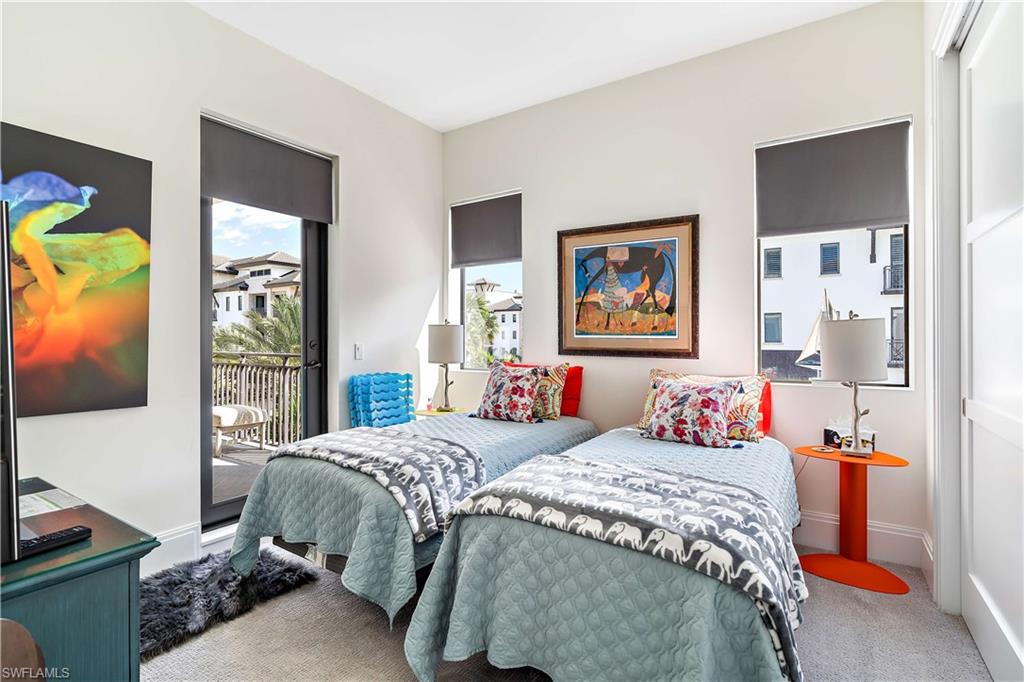 NAPLES SQUARE - Residential Lease