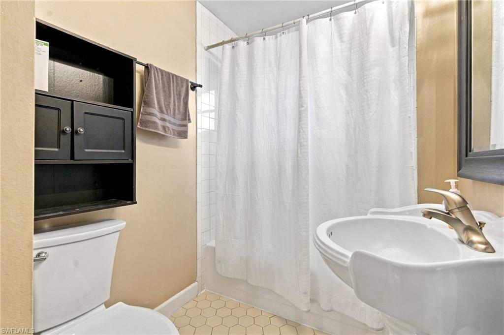 HEIGHLAND VILLA - Residential Income