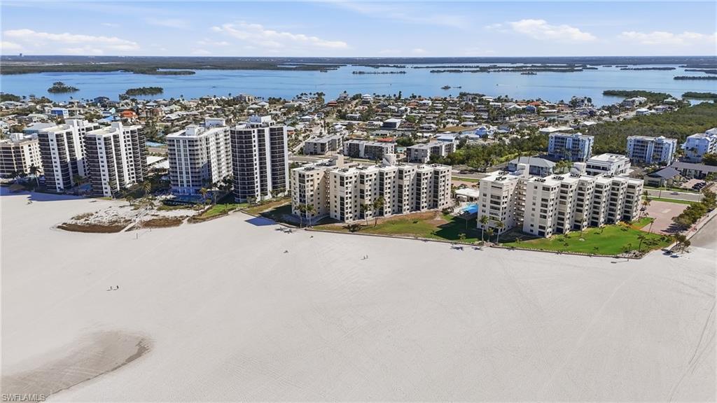 SANDARAC CONDO - Residential
