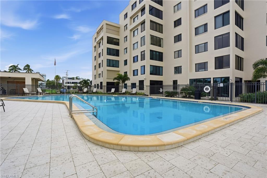 SANDARAC CONDO - Residential