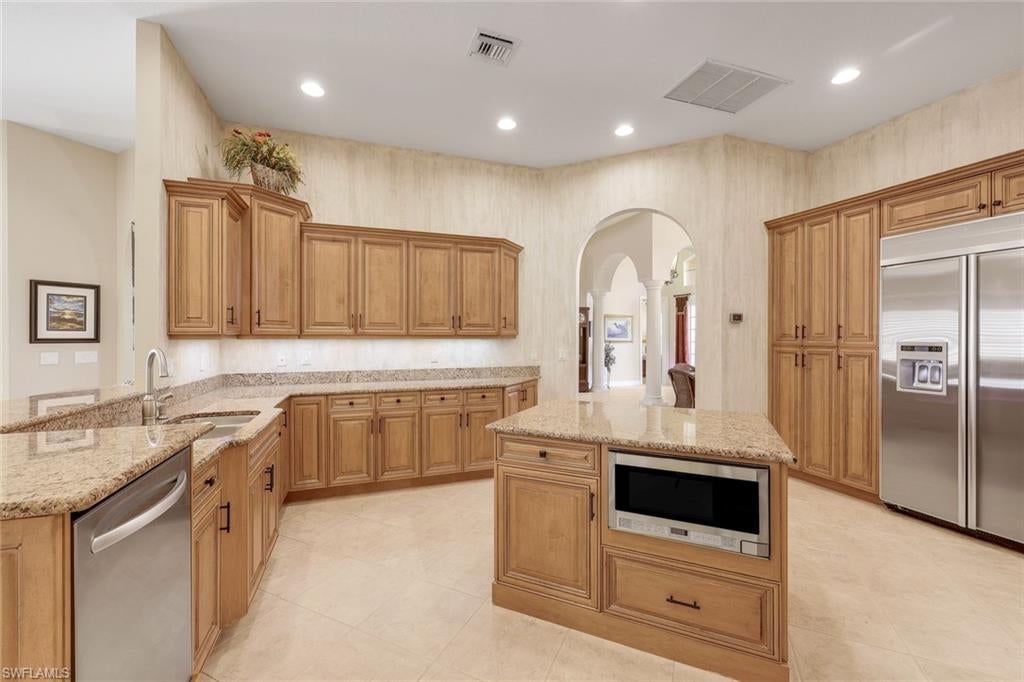 FAIRWINDS - Residential