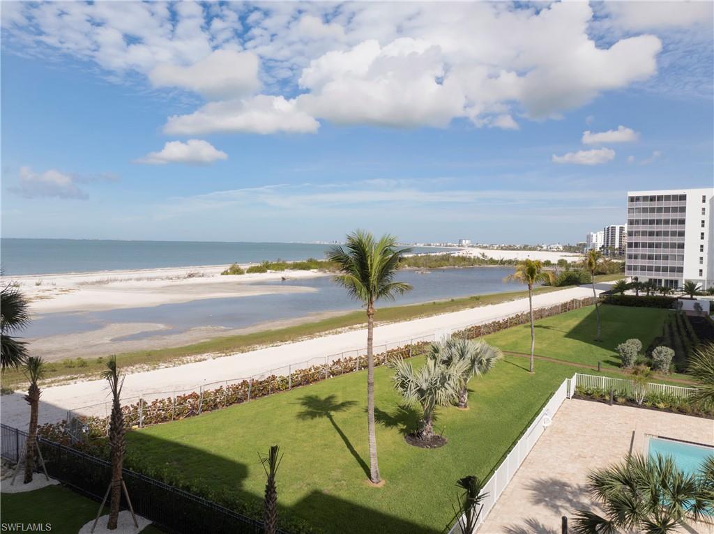 CRECIENTE CONDO NORTH - Residential