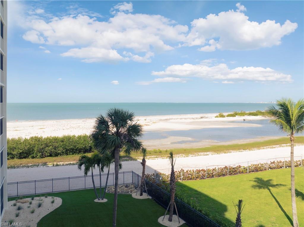 CRECIENTE CONDO NORTH - Residential