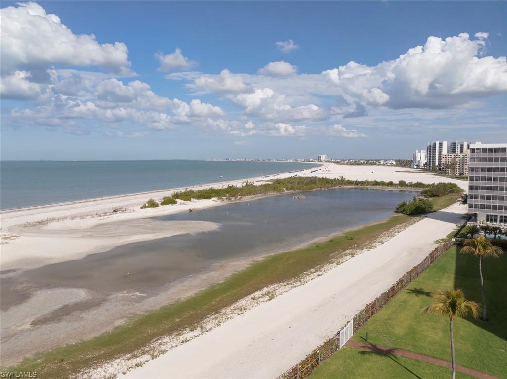 CRECIENTE CONDO NORTH - Residential