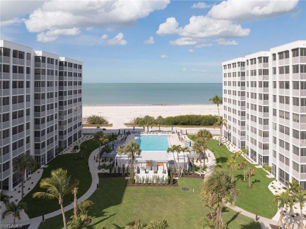 CRECIENTE CONDO NORTH - Residential