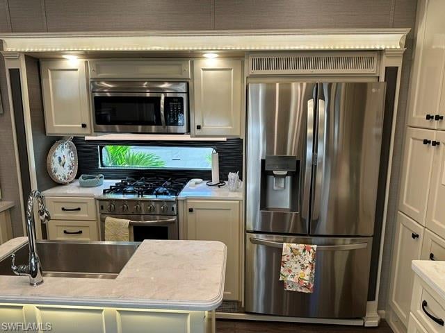 CYPRESS TRAIL RV RESORT - Land