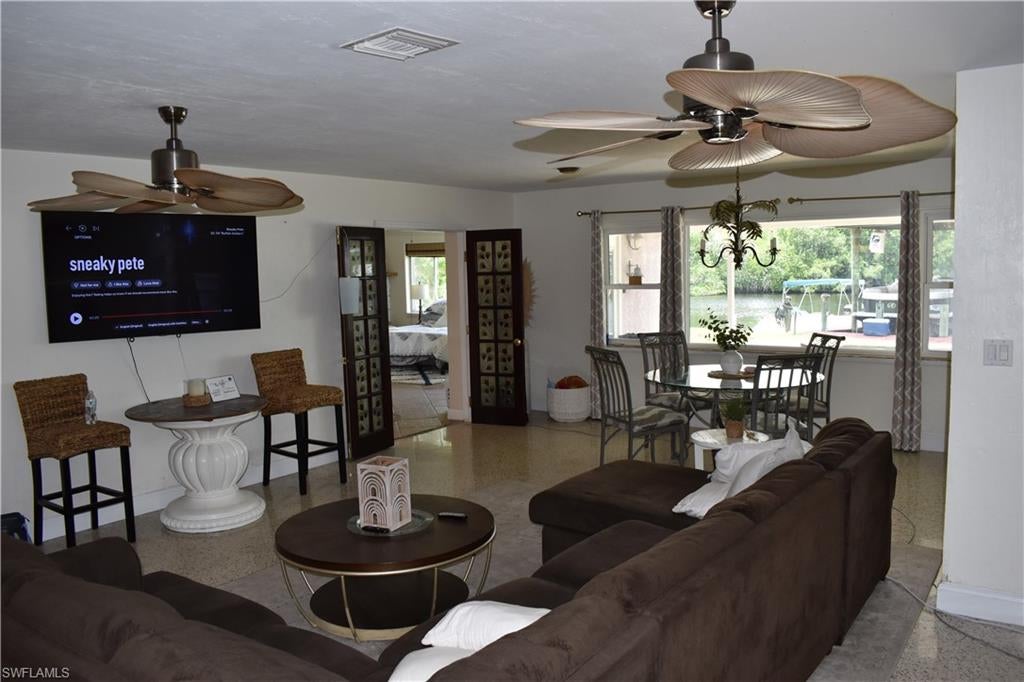BELLE AIRE LAGOON - Residential